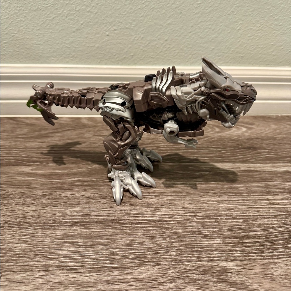 Transformers: The Last Knight Knight Armor Turbo Changer Grimlock action figure